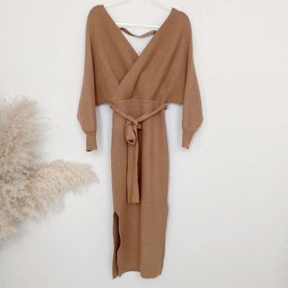 Cozy tan knit sweater midi dress with belt - Picture 4 of 13